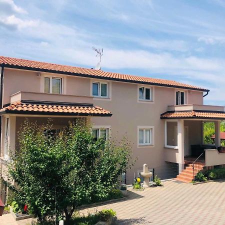 Apartments Zdenka Labin  Exterior foto